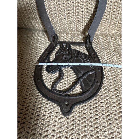 Cast Iron Horse Head Door Knocker Rustic Horseshoe Design Western Decor - Picture 4 of 5